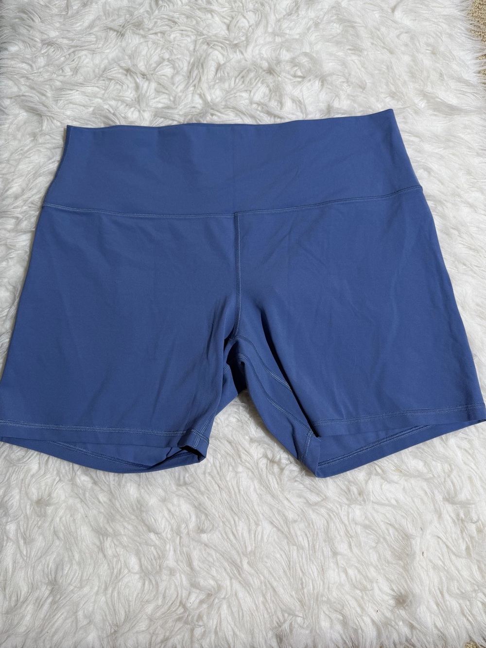 Lululemon athletica Align Bike Shorts Size 16 Workout Yoga Pilates Running Athle